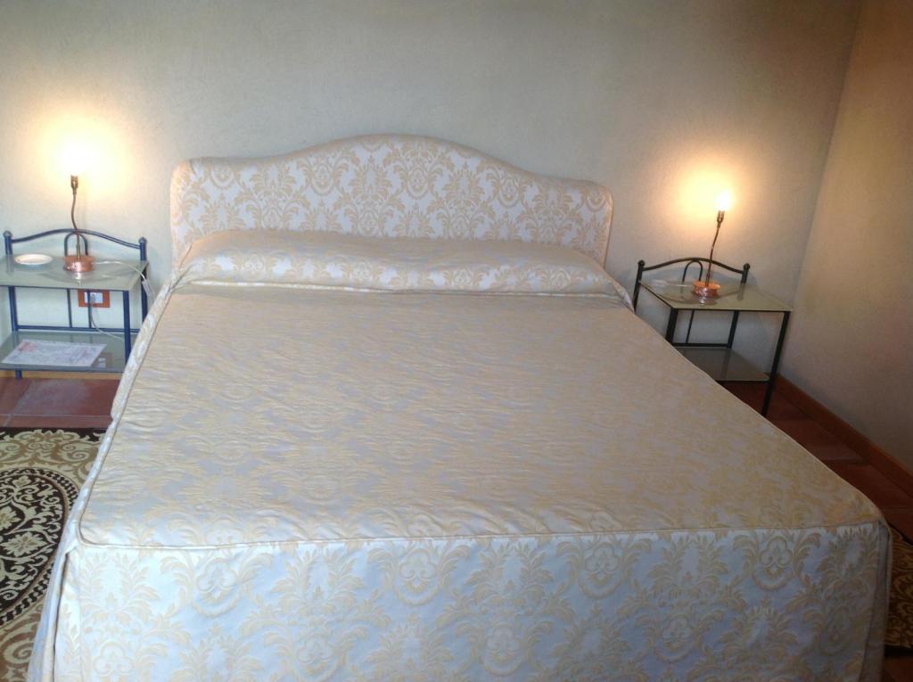 Locanda San Lorenzo Roddino Bilik gambar